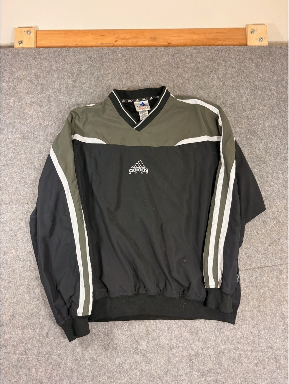 Vintage 1999 Adidas Golf Mens Size XL Windbreaker Pullover V-Neck